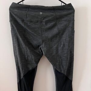 Lululemon Women's 3/4 Length Leggings - Size 12 - Black & Grey Mesh Trim